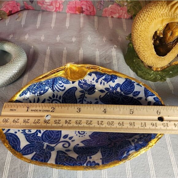 DECOUPAGE CLAM SHELL TRINKET DISH - Picture 5 of 7